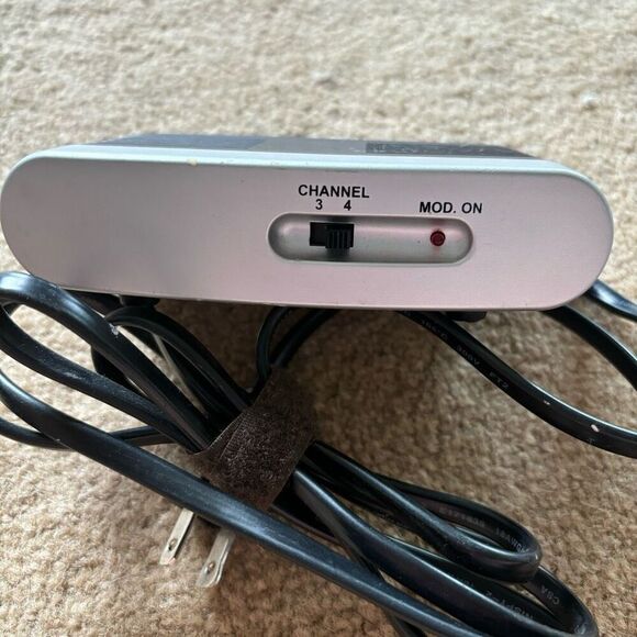 Philips RF Modulator PH61159 - Picture 2 of 5